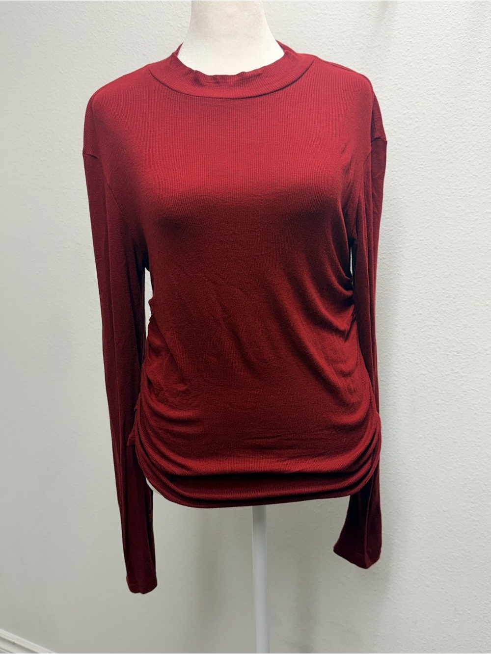 Abound women’s Long Sleeve Crew Neck ribbed Top - Red burgundy size XL